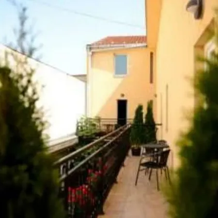 Centar No2 Parking On Request * نوفي ساد