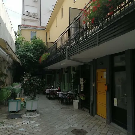 Centar No2 Parking On Request Нови-Сад