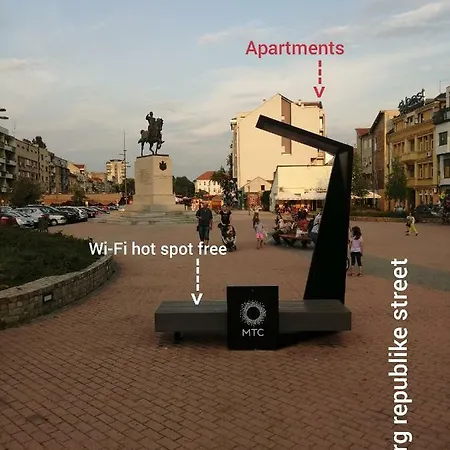 Centar No2 Parking On Request شقة نوفي ساد